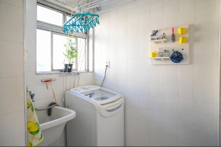 Apartamento à venda com 62m², 3 quartos e 1 vagaÁrea de Serviço