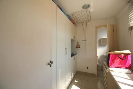 Apartamento para alugar com 117m², 3 quartos e 2 vagasQuarto de Serviço
