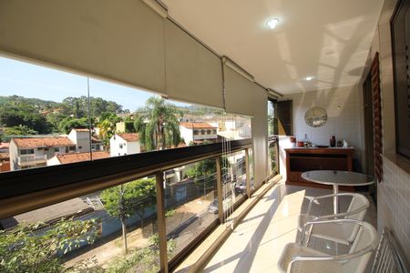 Apartamento para alugar com 117m², 3 quartos e 2 vagasSala - Varanda