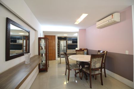 Apartamento para alugar com 117m², 3 quartos e 2 vagasSala