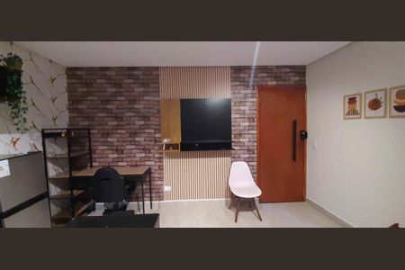 Sala de apartamento para alugar com 1 quarto, 28m² em Jardim Ivana, São Paulo