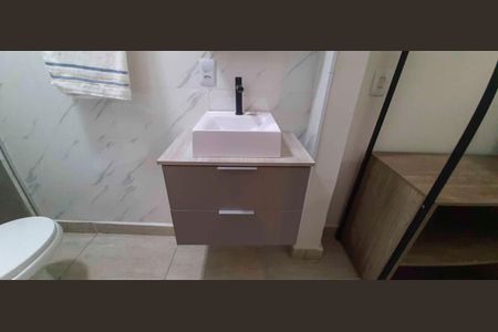 Apartamento à venda com 28m², 1 quarto e sem vagaBanheiro social