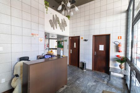 Apartamento à venda com 110m², 2 quartos e sem vaga Apartamento à venda com 110m², 2 quartos e sem vagaHall de entrada