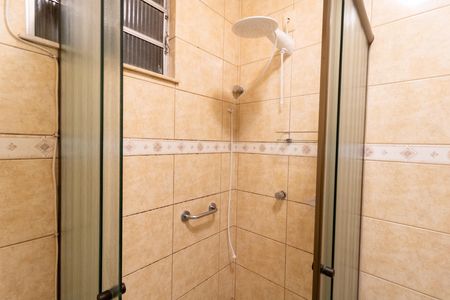 Apartamento à venda com 110m², 2 quartos e sem vaga Apartamento à venda com 110m², 2 quartos e sem vagaBanheiro