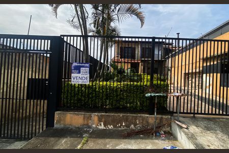 Casa de condomínio à venda com 125m², 2 quartos e 2 vagas Casa de condomínio à venda com 125m², 2 quartos e 2 vagasFachada