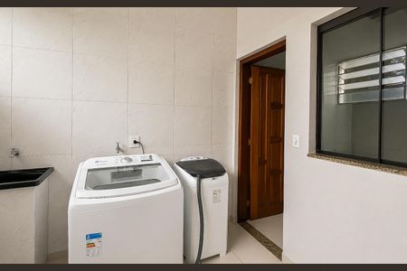 Casa de condomínio à venda com 125m², 2 quartos e 2 vagas Casa de condomínio à venda com 125m², 2 quartos e 2 vagasÁrea de Serviço