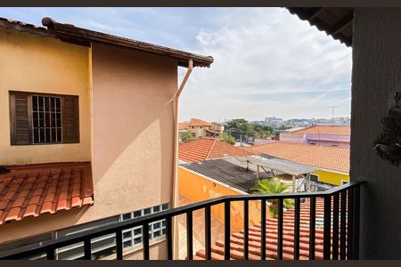 Casa de condomínio à venda com 125m², 2 quartos e 2 vagas Casa de condomínio à venda com 125m², 2 quartos e 2 vagasVaranda