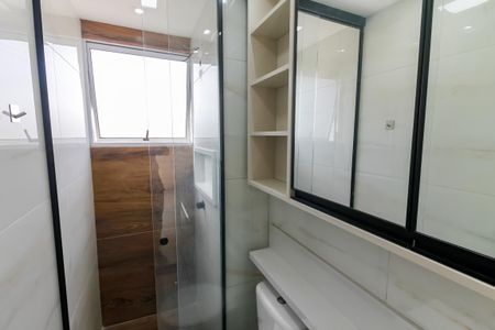 Banheiro de apartamento à venda com 2 quartos, 48m² em Jardim Paris, São Paulo