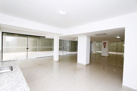 Apartamento para alugar com 80m², 3 quartos e 3 vagasÁrea comum - Salão de festas