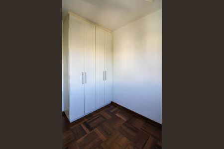 Apartamento à venda com 75m², 3 quartos e 2 vagas Apartamento à venda com 75m², 3 quartos e 2 vagasQuarto 2