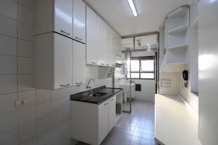 Apartamento à venda com 75m², 3 quartos e 2 vagas Apartamento à venda com 75m², 3 quartos e 2 vagasCozinha