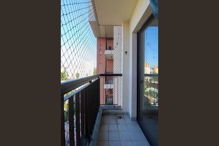 Apartamento à venda com 75m², 3 quartos e 2 vagas Apartamento à venda com 75m², 3 quartos e 2 vagasVaranda