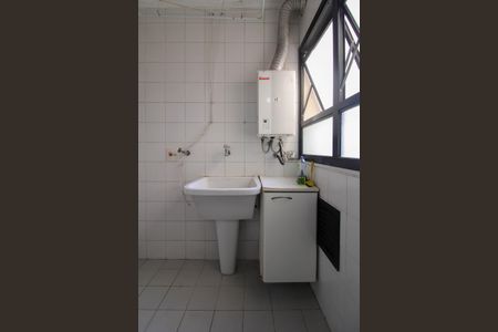 Apartamento à venda com 75m², 3 quartos e 2 vagas Apartamento à venda com 75m², 3 quartos e 2 vagasÁrea de Serviço