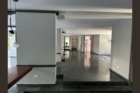 Apartamento para alugar com 131m², 2 quartos e 1 vaga