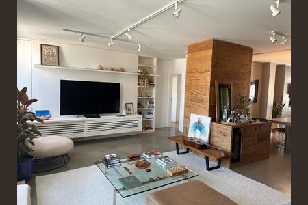 Apartamento para alugar com 131m², 2 quartos e 1 vaga