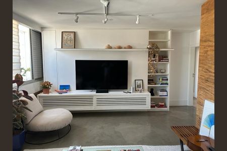 Apartamento para alugar com 131m², 2 quartos e 1 vaga