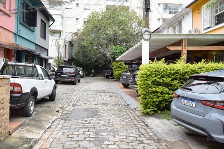 Acesso de casa para alugar com 2 quartos, 140m² em Perdizes, São Paulo
