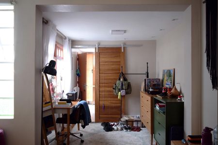 Casa para alugar com 140m², 2 quartos e 2 vagasSuíte