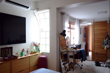 Casa para alugar com 140m², 2 quartos e 2 vagasSuíte