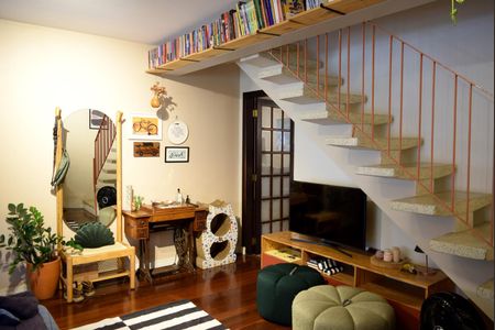Sala de casa para alugar com 2 quartos, 140m² em Perdizes, São Paulo