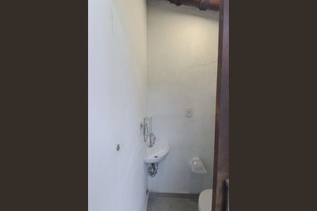 Casa à venda com 286m², 3 quartos e 3 vagas Casa à venda com 286m², 3 quartos e 3 vagasLavabo 2
