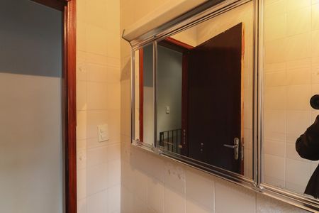 Casa à venda com 286m², 3 quartos e 3 vagas Casa à venda com 286m², 3 quartos e 3 vagasBanheiro