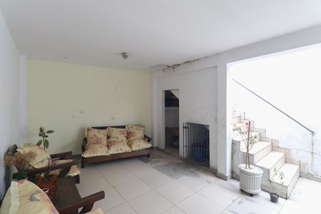 Casa à venda com 286m², 3 quartos e 3 vagas Casa à venda com 286m², 3 quartos e 3 vagasÁrea externa