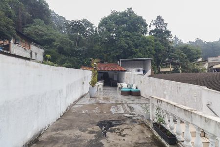 Casa à venda com 286m², 3 quartos e 3 vagas Casa à venda com 286m², 3 quartos e 3 vagasVaranda