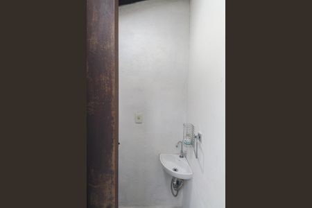Casa à venda com 286m², 3 quartos e 3 vagas Casa à venda com 286m², 3 quartos e 3 vagasLavabo 2