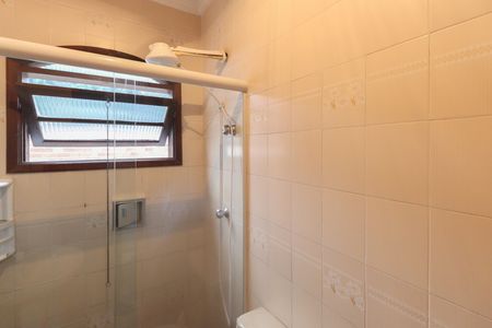 Casa à venda com 286m², 3 quartos e 3 vagas Casa à venda com 286m², 3 quartos e 3 vagasBanheiro