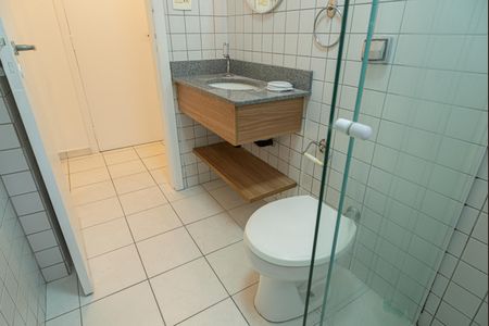 Banheiro de apartamento para alugar com 1 quarto, 54m² em Consolação, São Paulo