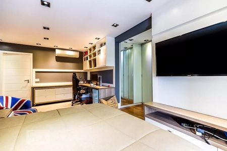 Casa de condomínio à venda com 600m², 4 quartos e 4 vagas Casa de condomínio à venda com 600m², 4 quartos e 4 vagasQuarto