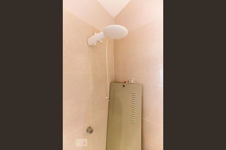 Casa de condomínio à venda com 600m², 4 quartos e 4 vagas Casa de condomínio à venda com 600m², 4 quartos e 4 vagasBanheiro