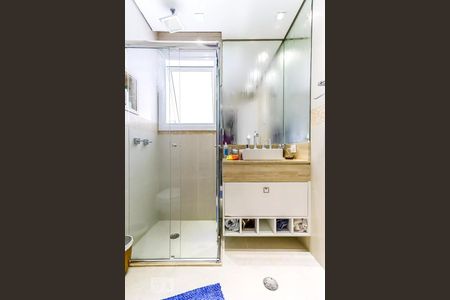 Casa de condomínio à venda com 600m², 4 quartos e 4 vagas Casa de condomínio à venda com 600m², 4 quartos e 4 vagasBanheiro
