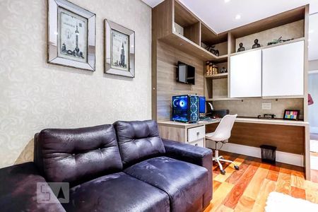 Casa de condomínio à venda com 600m², 4 quartos e 4 vagas Casa de condomínio à venda com 600m², 4 quartos e 4 vagasQuarto