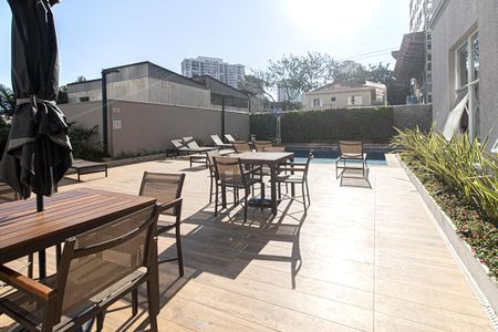 Apartamento à venda com 73m², 3 quartos e 1 vaga Apartamento à venda com 73m², 3 quartos e 1 vagapiscina_2