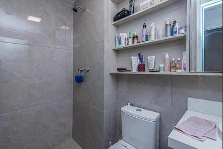 Apartamento à venda com 73m², 3 quartos e 1 vaga Apartamento à venda com 73m², 3 quartos e 1 vagabanheiro social_1