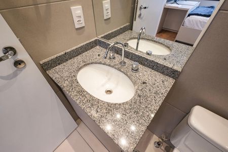 Studio para alugar com 25m², 1 quarto e sem vaga Studio para alugar com 25m², 1 quarto e sem vagaBanheiro