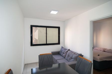 Sala / Cozinha de apartamento para alugar com 2 quartos, 38m² em Bela Vista, São Paulo