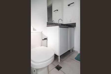 Apartamento para alugar com 38m², 2 quartos e sem vaga Apartamento para alugar com 38m², 2 quartos e sem vagaBanheiro