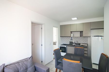 Apartamento para alugar com 38m², 2 quartos e sem vaga Apartamento para alugar com 38m², 2 quartos e sem vagaSala / Cozinha