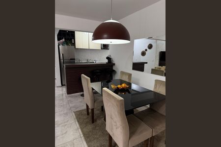 Apartamento à venda com 69m², 2 quartos e 1 vagaSala de Jantar