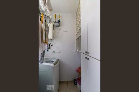 Apartamento à venda com 69m², 2 quartos e 1 vagaÁrea de Serviço