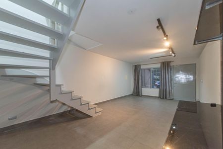 Casa à venda com 85m², 2 quartos e 1 vaga Casa à venda com 85m², 2 quartos e 1 vagaSala