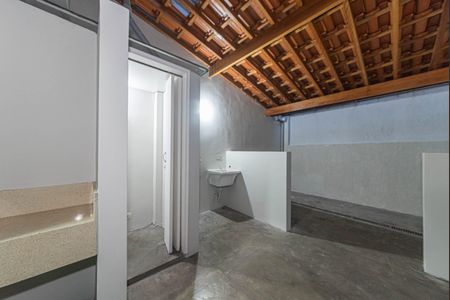 Casa à venda com 85m², 2 quartos e 1 vaga Casa à venda com 85m², 2 quartos e 1 vagaArea de Serviço - Quintal