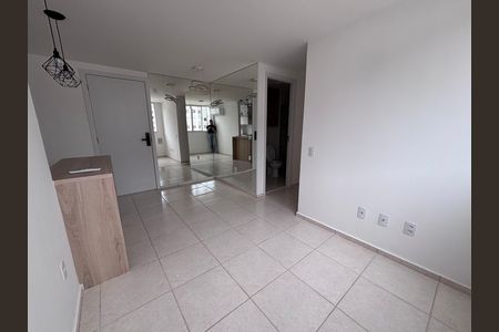 Apartamento para alugar com 48m², 2 quartos e 1 vaga Apartamento para alugar com 48m², 2 quartos e 1 vagaSala