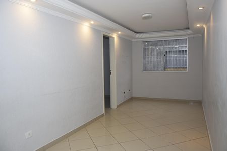 Sala de apartamento para alugar com 3 quartos, 90m² em Chacara Santa Maria, Embu das Artes