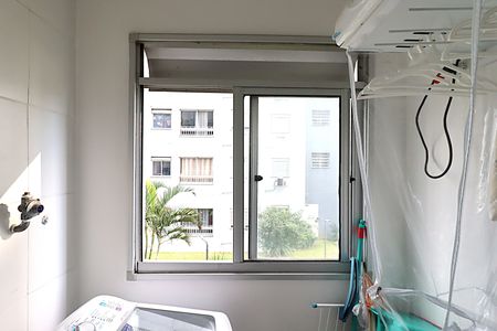 Apartamento para alugar com 48m², 2 quartos e 1 vagaJanela da Área de Serviço