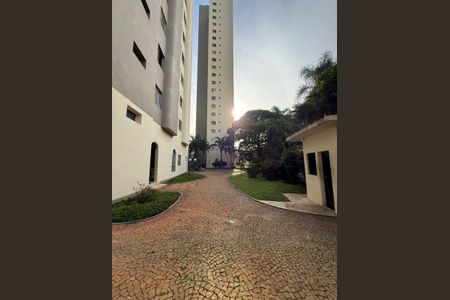 Apartamento à venda com 48m², 2 quartos e 1 vaga Apartamento à venda com 48m², 2 quartos e 1 vagaÁrea externa