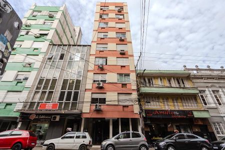Apartamento à venda com 27m², 1 quarto e sem vaga Apartamento à venda com 27m², 1 quarto e sem vagaFachada